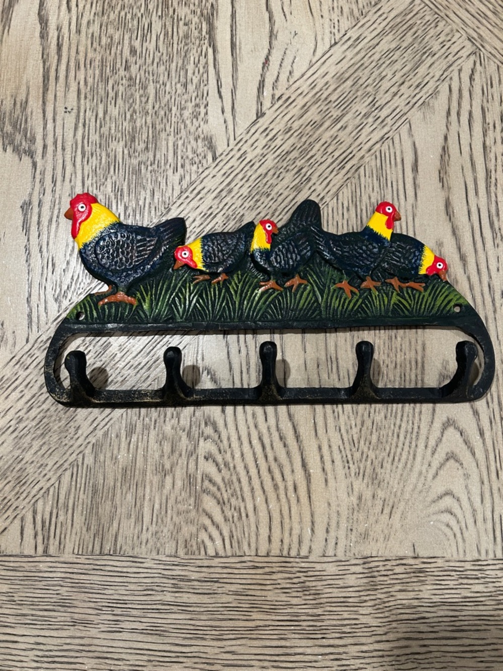 Decorative Cast Iron Hen Wall Hook Rack in Black and Yellow